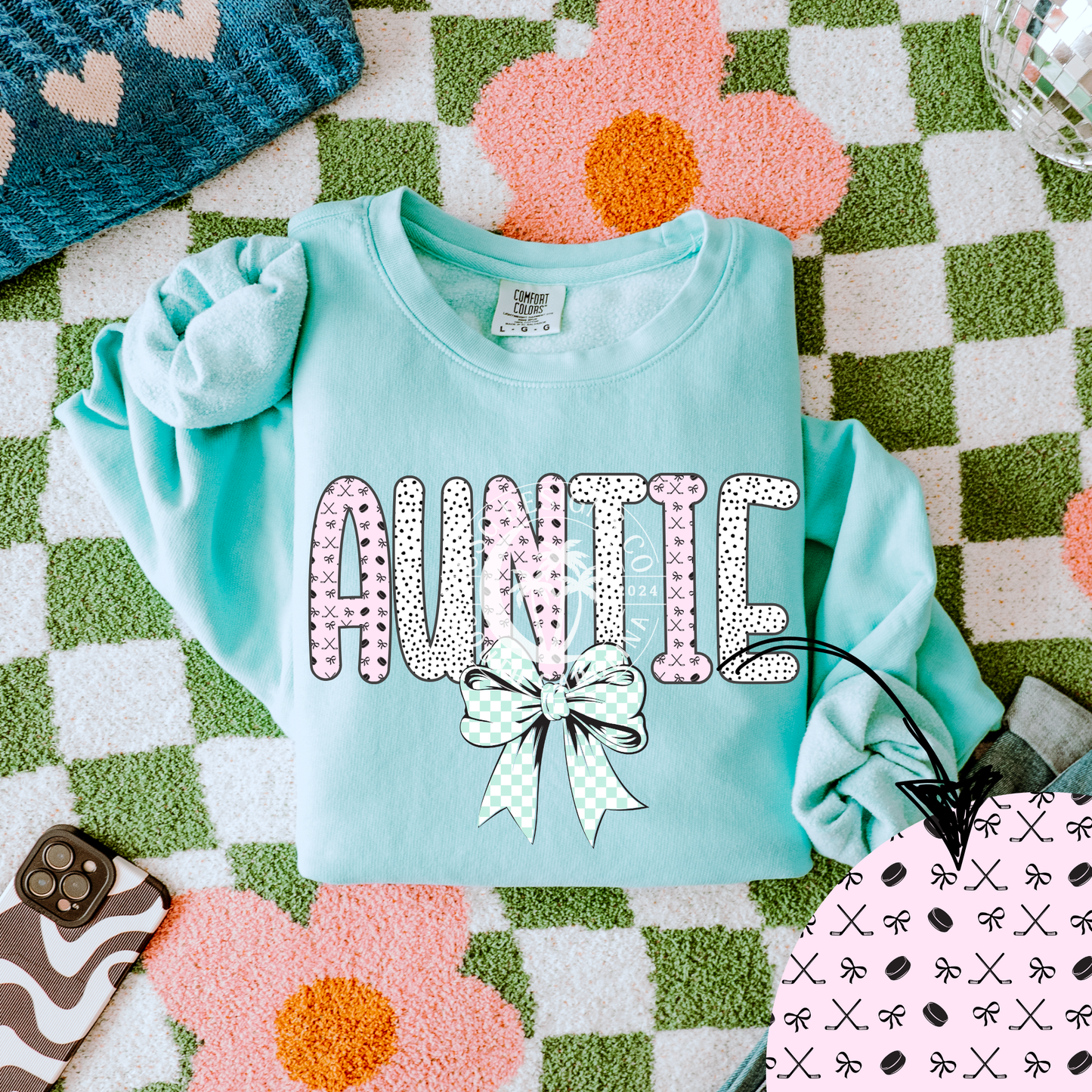 Hockey Auntie With Bow-PNG