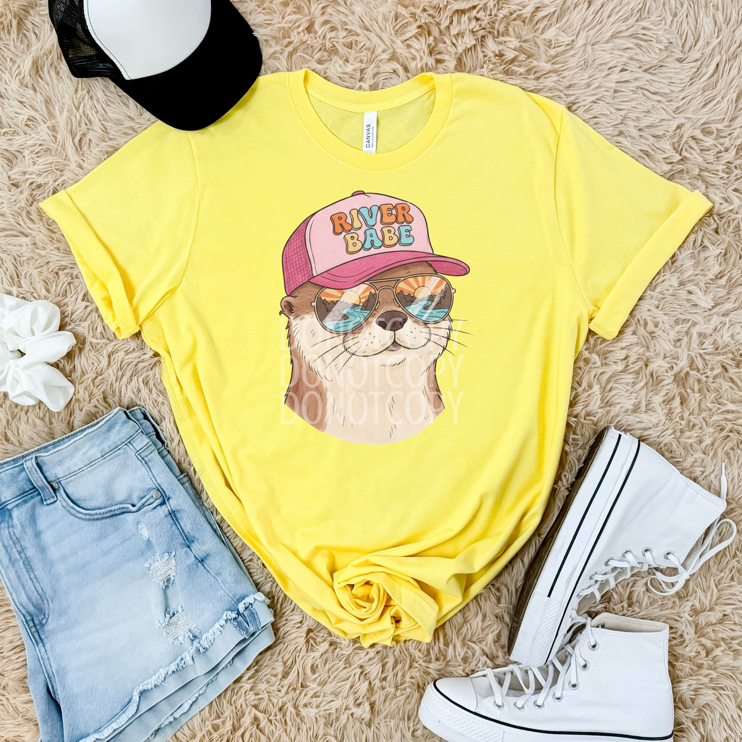 River Babe Otter- Png